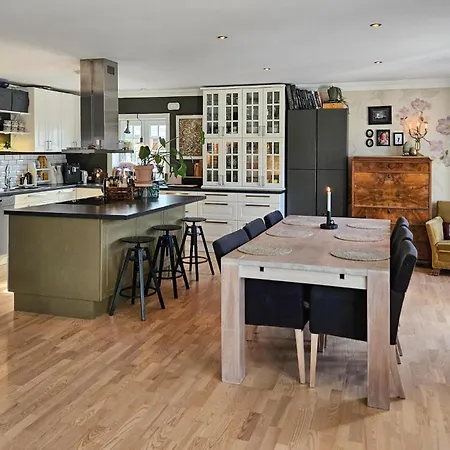 Awesome Home In Porsgrunn