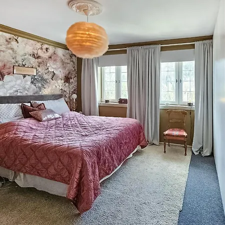 5 Bedroom Beautiful In * Porsgrunn