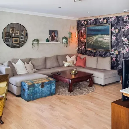 Awesome Home In Porsgrunn
