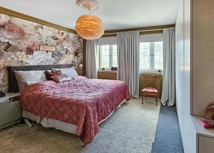 5 Bedroom Beautiful In * Porsgrunn