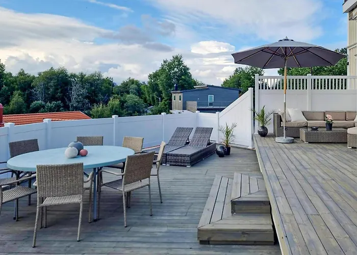 Semesterbostad 5 Bedroom Beautiful In *